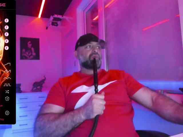 magabear Sex Cam Show