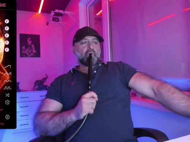 magabear Live Webcam on BongaCams