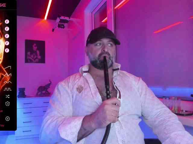 magabear Sex Cam Show