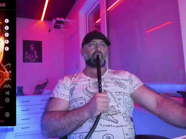 magabear Sex Cam Show