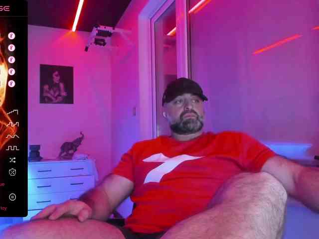 magabear Sex Cam Show