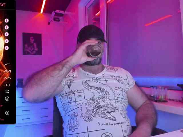 magabear Sex Cam Show