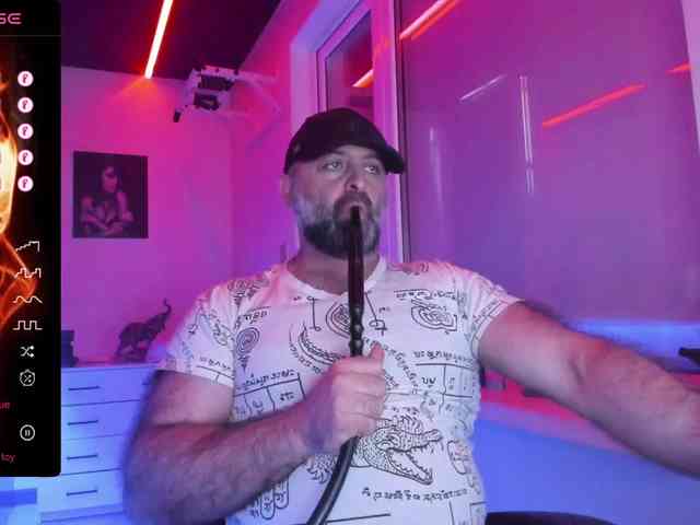 magabear Sex Cam Show