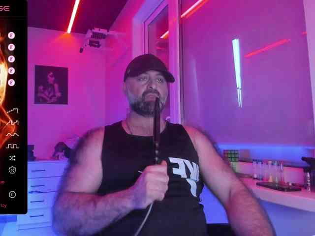 magabear Sex Cam Show