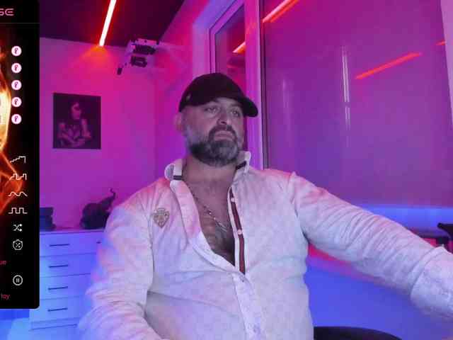 magabear Sex Cam Show