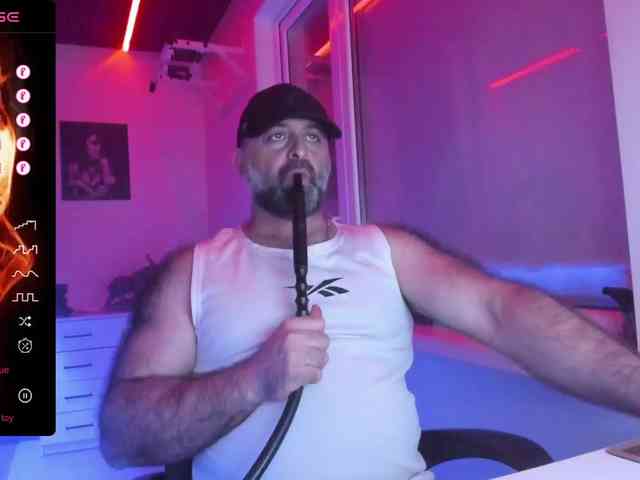 magabear Sex Cam Show