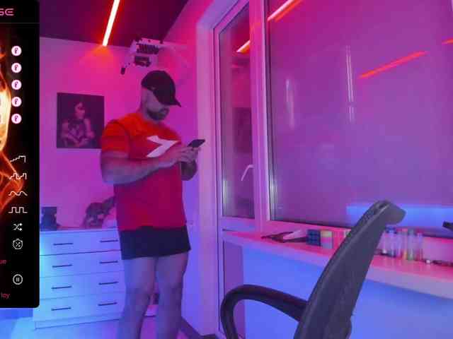 magabear Sex Cam Show