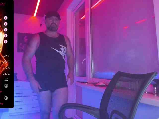 magabear Sex Cam Show