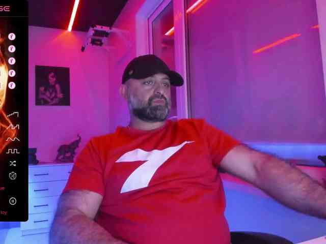 magabear Sex Cam Show