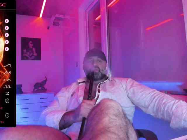 magabear Sex Cam Show