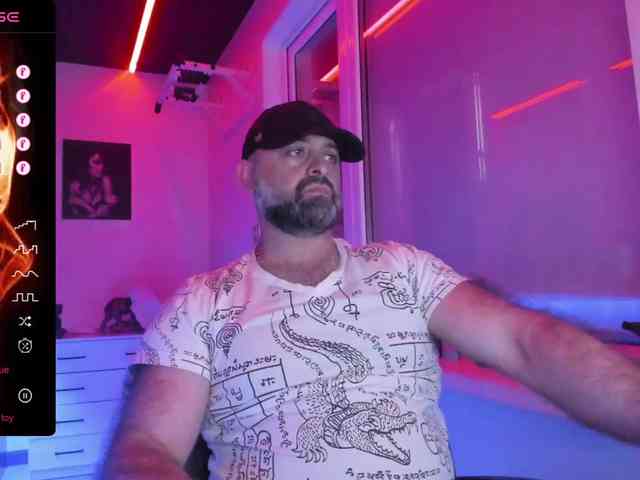 magabear Sex Cam Show