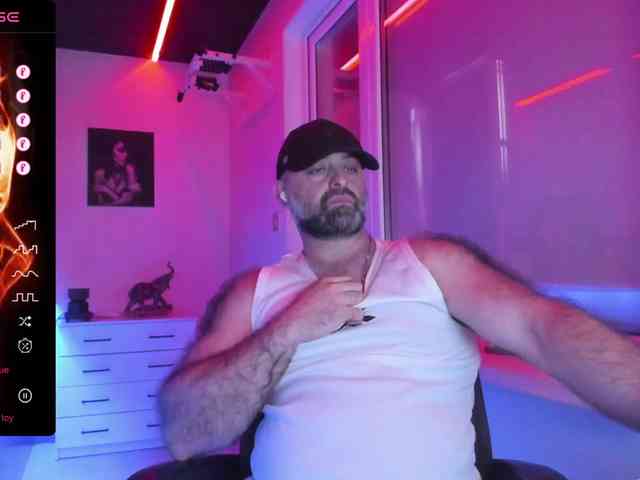 magabear Sex Cam Show