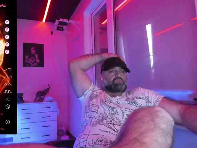 magabear Sex Cam Show
