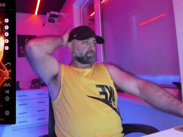 magabear Sex Cam Show