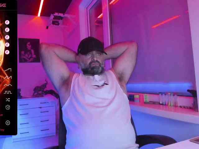 magabear Sex Cam Show