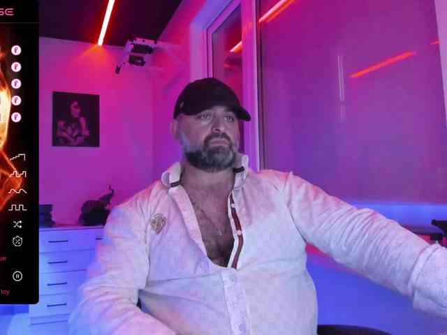 magabear Sex Cam Show