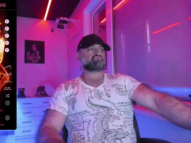 magabear Sex Cam Show