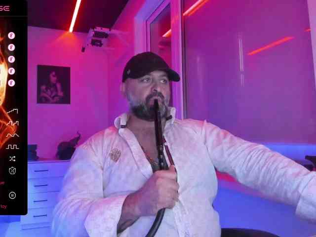 magabear Sex Cam Show