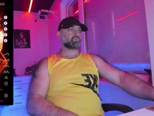 magabear Sex Cam Show