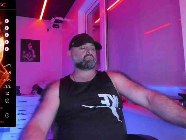 magabear Sex Cam Show