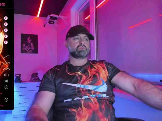 magabear Sex Cam Show