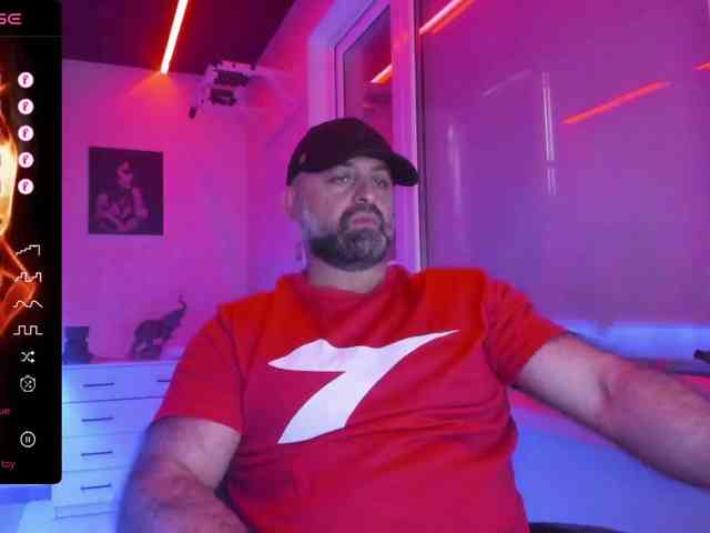 magabear Sex Cam Show