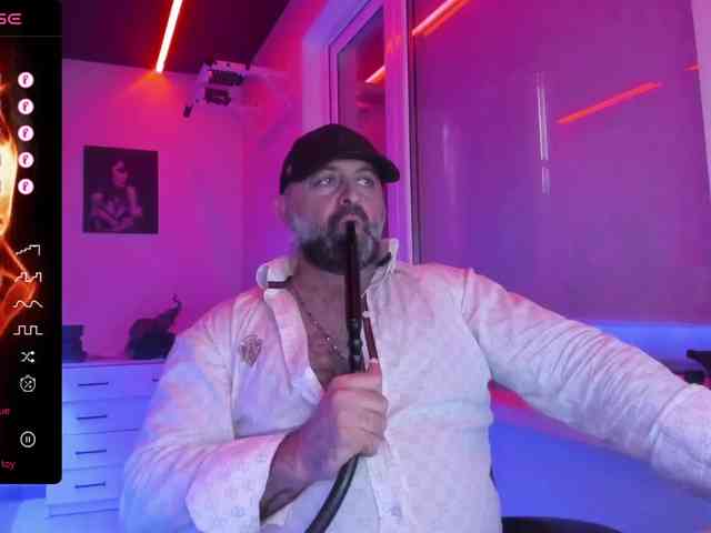 magabear Sex Cam Show