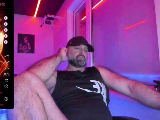 magabear Sex Cam Show