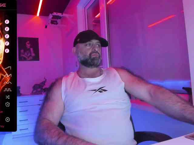 magabear Sex Cam Show