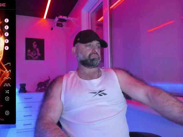 magabear Sex Cam Show