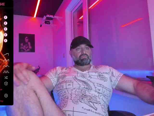 magabear Sex Cam Show