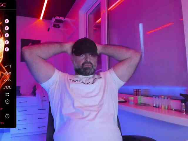 magabear Sex Cam Show