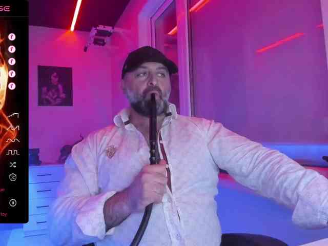 magabear Sex Cam Show