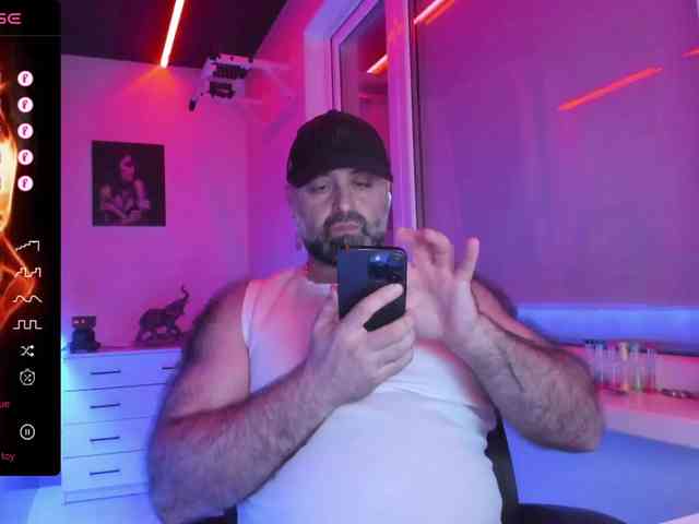 magabear Sex Cam Show