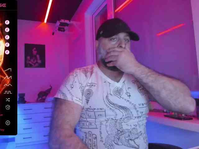 magabear Sex Cam Show