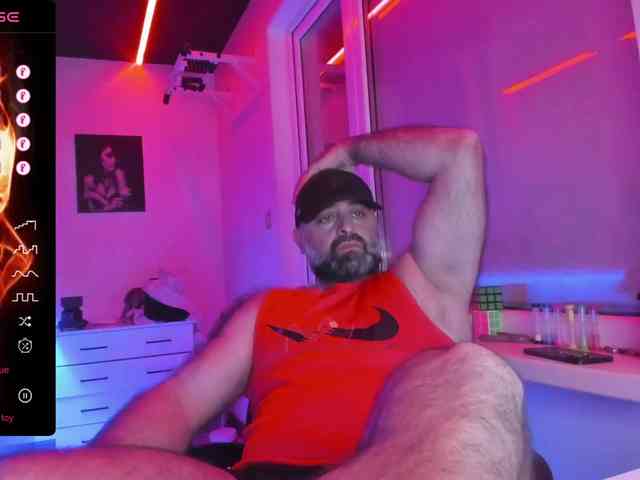 magabear Sex Cam Show