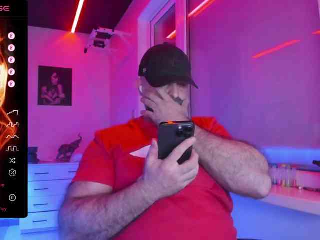magabear Sex Cam Show