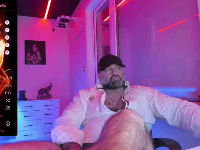 magabear Sex Cam Show