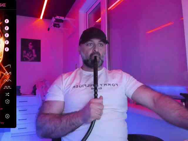 magabear Sex Cam Show