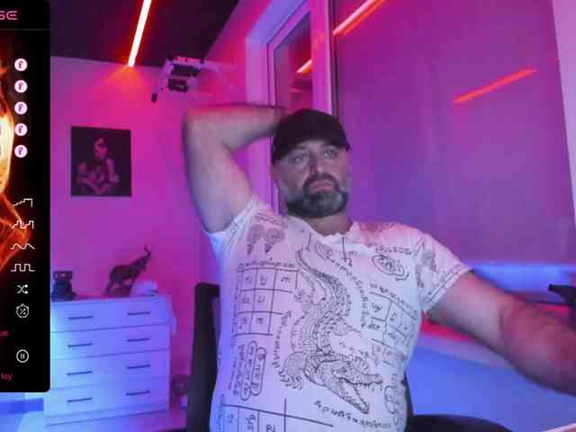 magabear Sex Cam Show