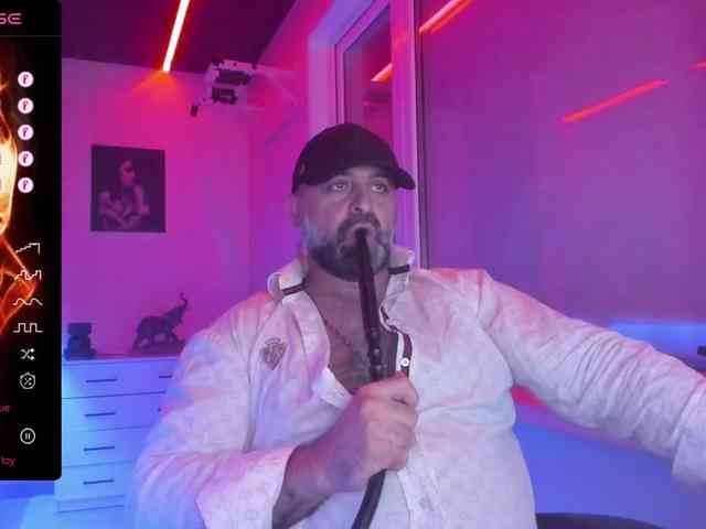 magabear Sex Cam Show