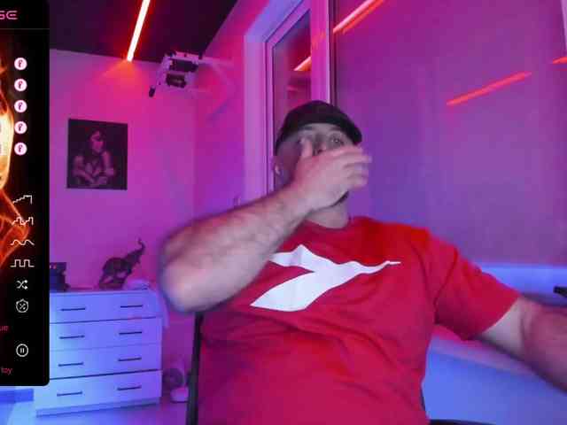 magabear Sex Cam Show