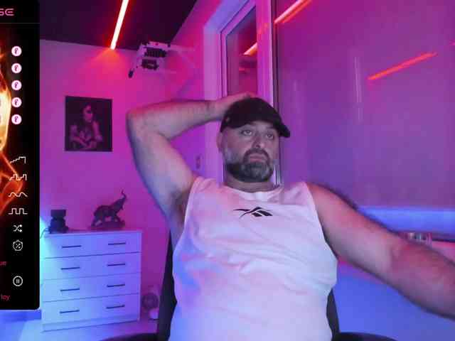 magabear Sex Cam Show