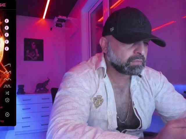magabear Sex Cam Show