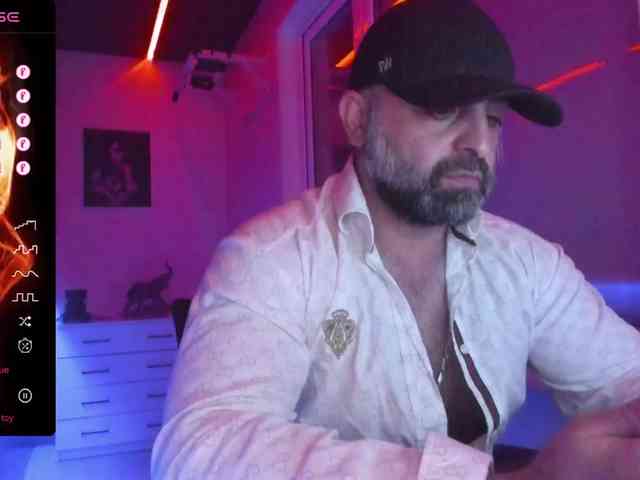 magabear Sex Cam Show