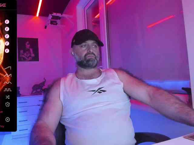 magabear Sex Cam Show