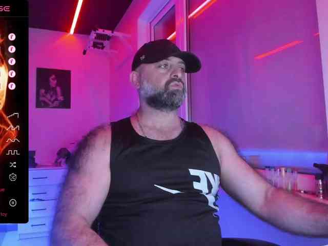 magabear Sex Cam Show