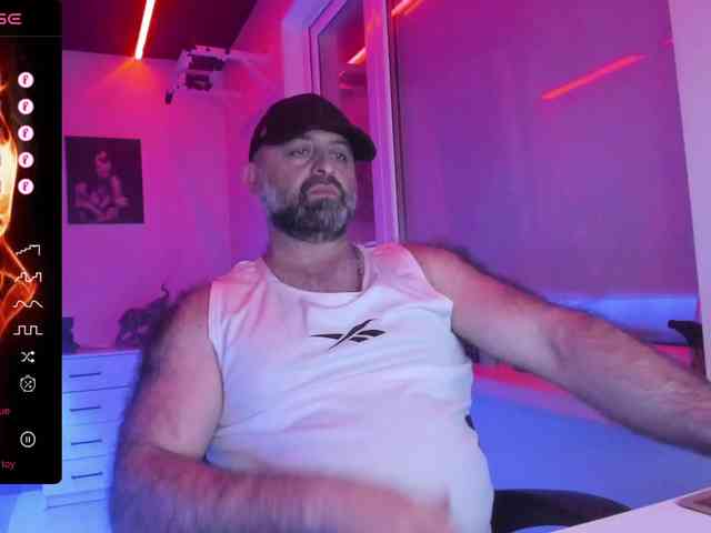 magabear Sex Cam Show
