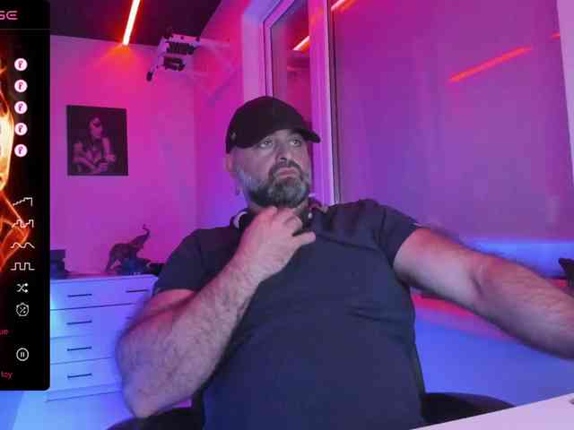magabear Live Webcam on BongaCams