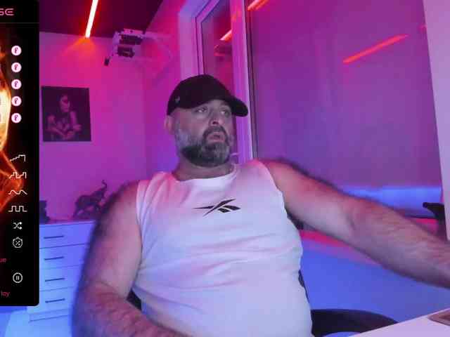 magabear Sex Cam Show